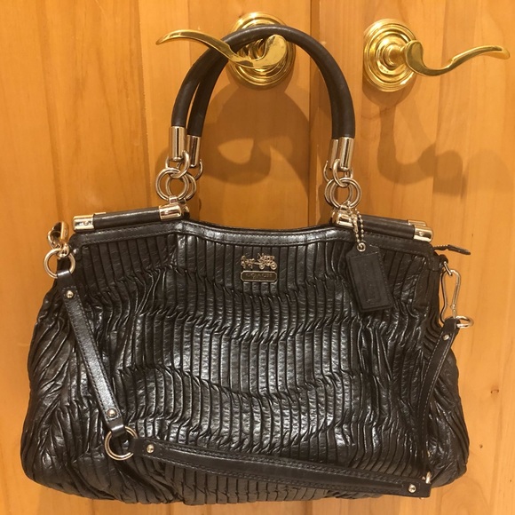 Authentic coach black leather purse